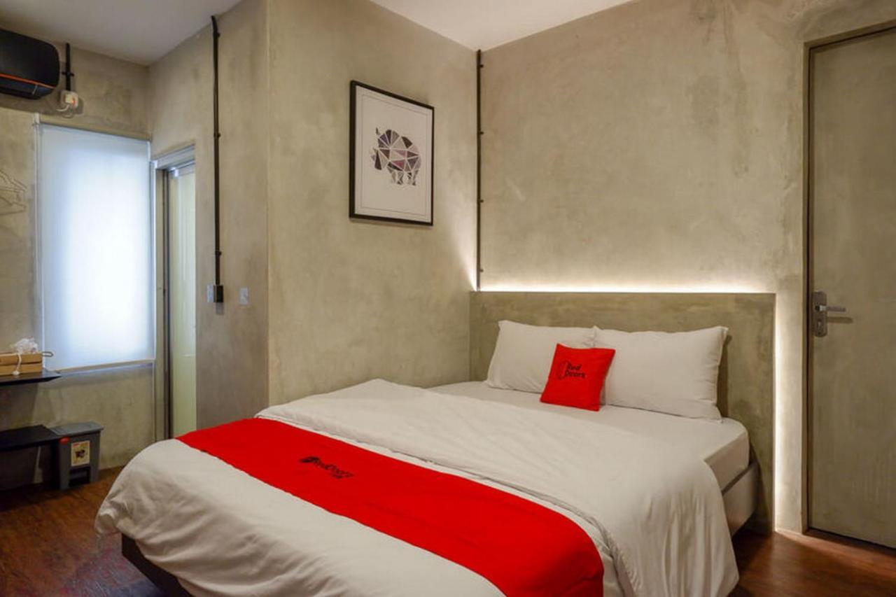 Reddoorz Plus Near Kawasan Sam Poo Kong Semarang Exterior photo